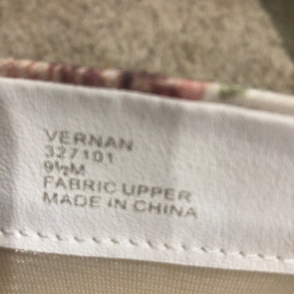 Booties. - Picture 8 of 8